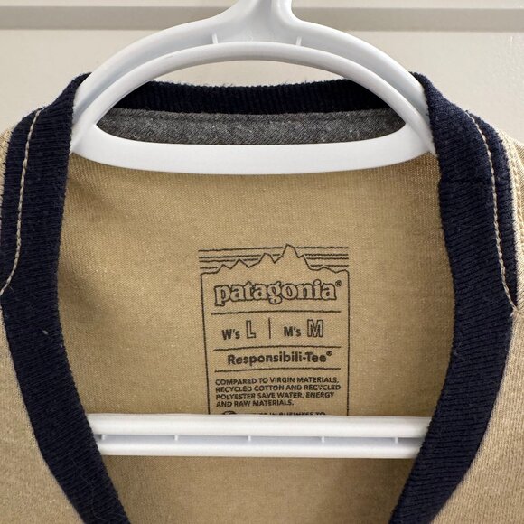 Men's Patagonia Long Sleeve Pocket Tee - Picture 3 of 4